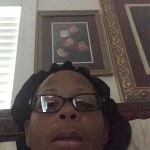 Meet your Posher, Priscilla